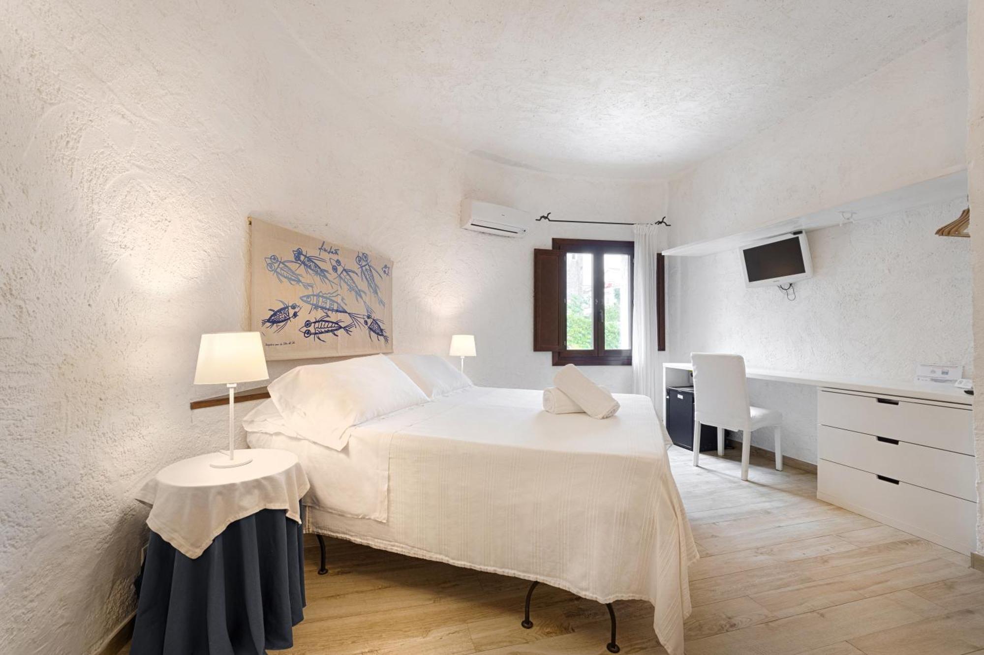 Hotel Villa Mediterranea Lido di Noto Exteriör bild